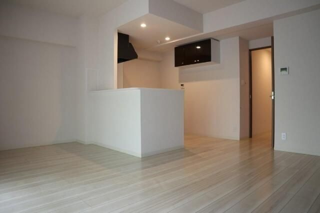 イルミナーレ学大の居間・リビング