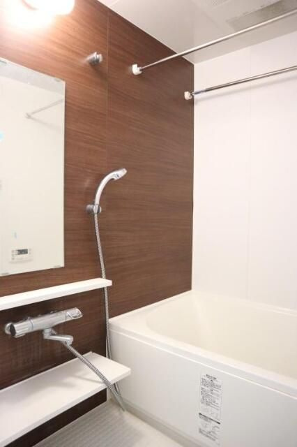 イルミナーレ学大の浴室