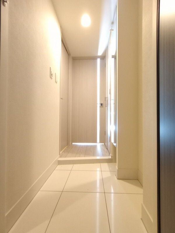 クレイシア森下ステーションサイトの玄関