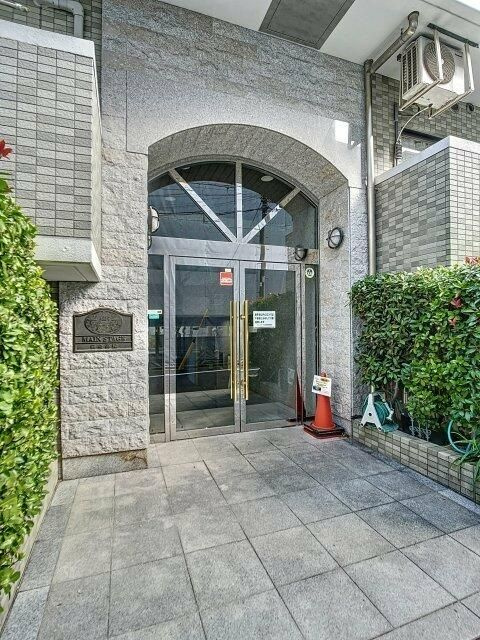 メインステージ白金高輪のエントランス