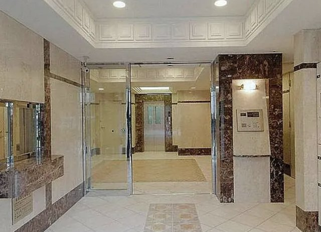 ガラステージ御茶ノ水のエントランス