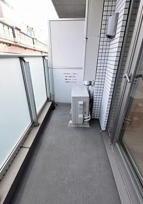 渋谷区笹塚２丁目の賃貸マンションのバルコニー