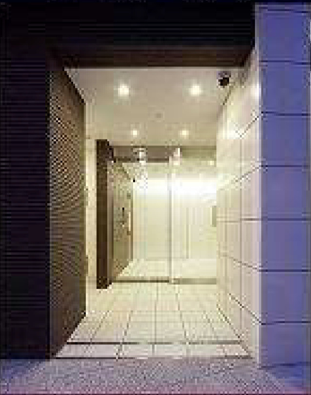 渋谷区笹塚２丁目の賃貸マンションのエントランス