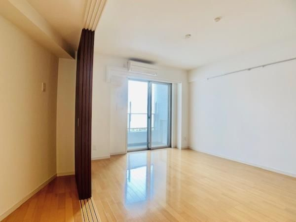 リマーブルヒラタの洋室