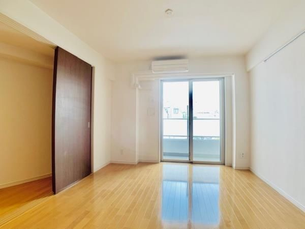 リマーブルヒラタの居間・リビング