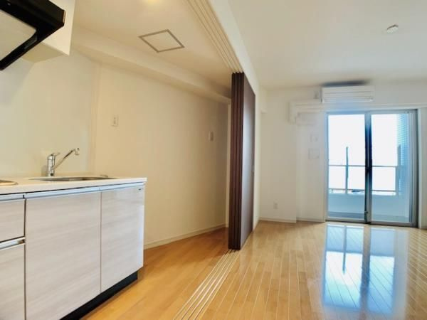 リマーブルヒラタの内装