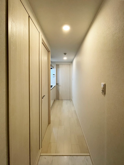 コンポジット中目黒の玄関