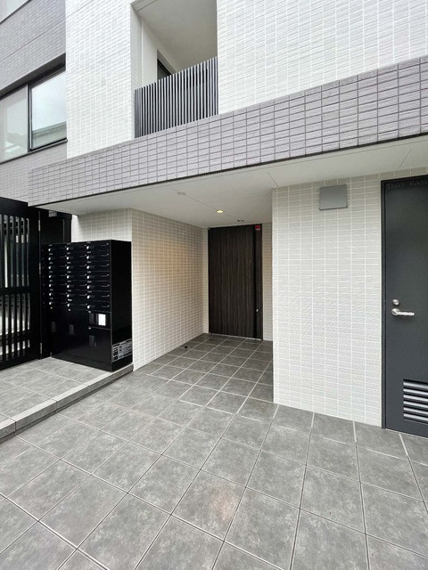 コンポジット中目黒のエントランス