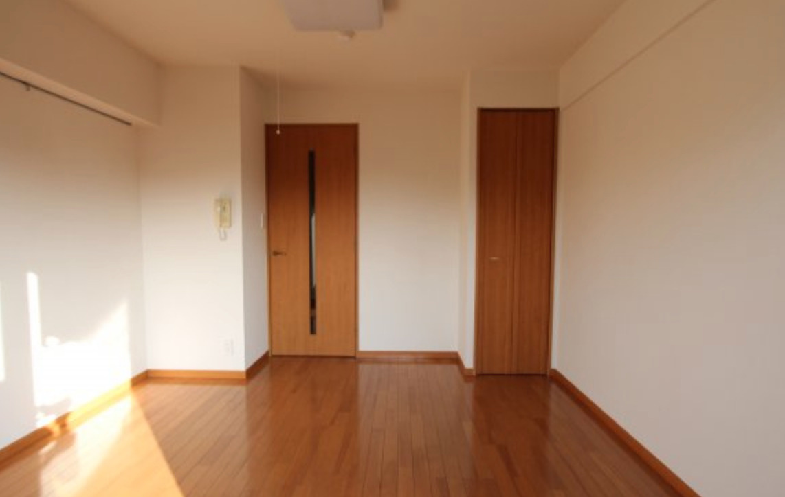 江戸川区平井６丁目の賃貸マンションの居間・リビング