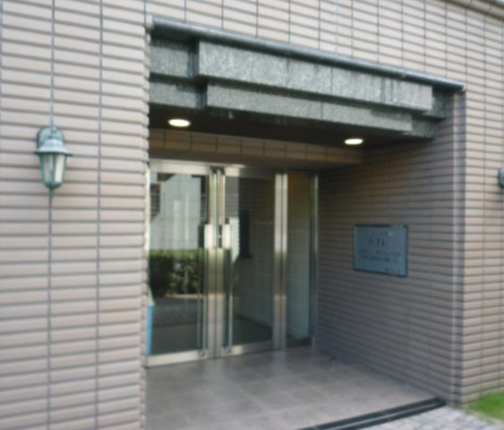 江戸川区平井６丁目の賃貸マンションのエントランス