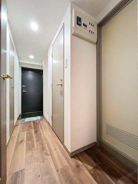 ジェイパーク青葉台弐番館の玄関