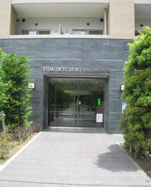 港区港南３丁目の賃貸マンションのエントランス