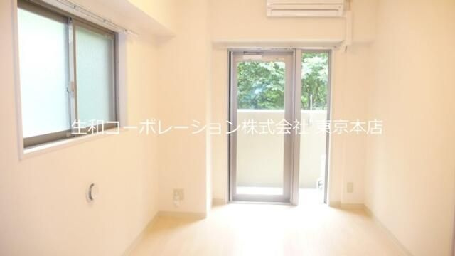 アルブル代々木八幡の寝室