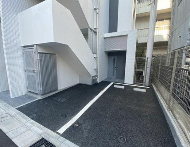 墨田区業平４丁目の賃貸マンションの駐車場
