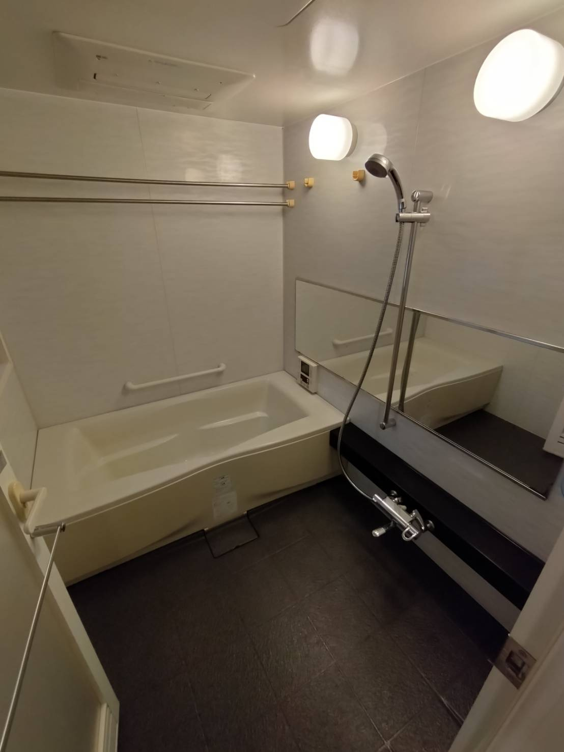 リーガル北心斎橋IIの浴室