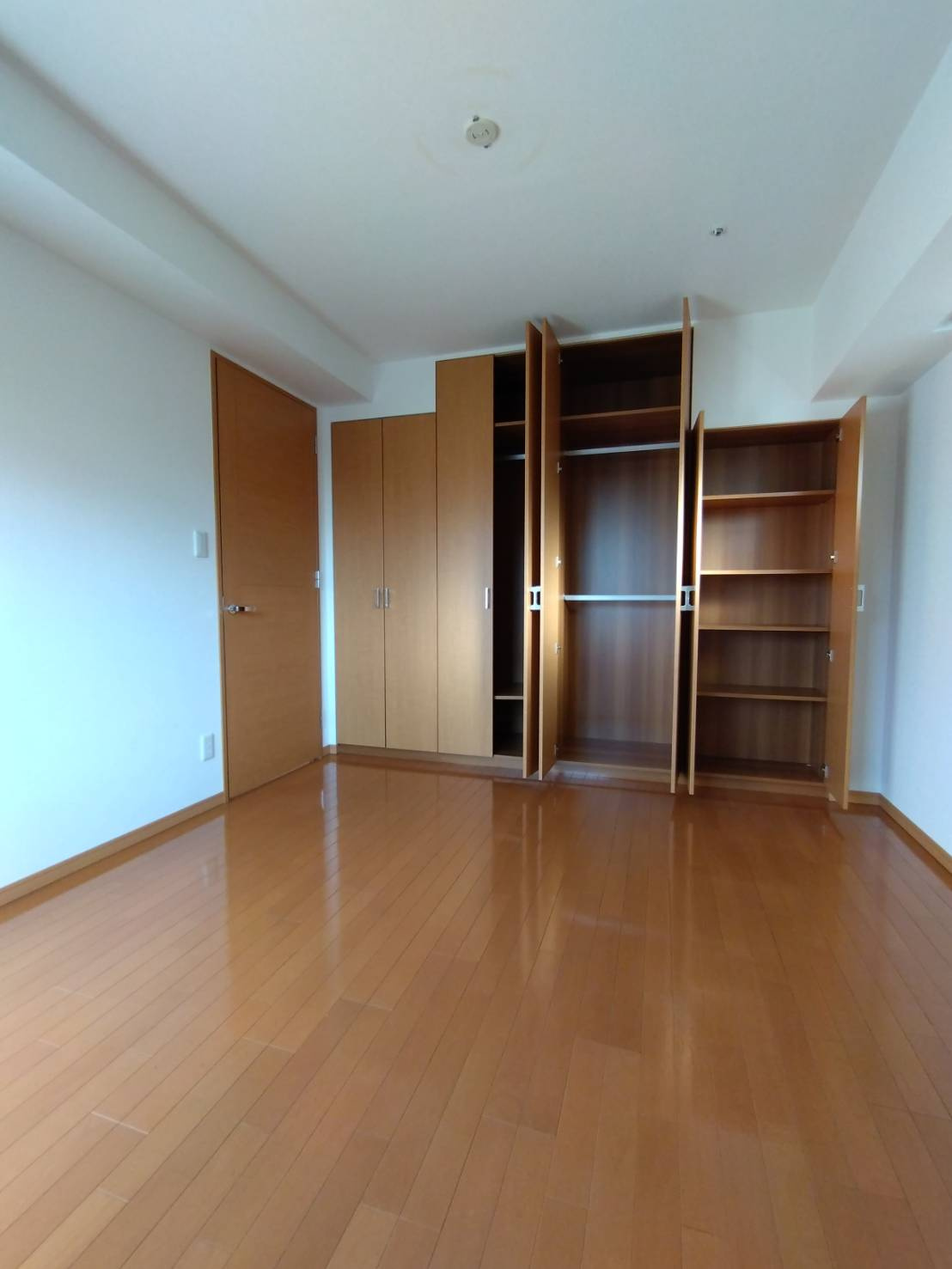 リーガル北心斎橋IIの洋室