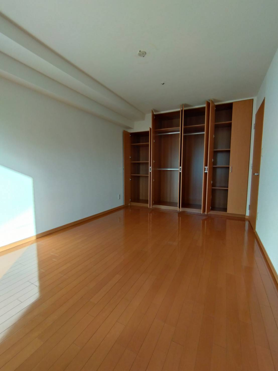 リーガル北心斎橋IIの洋室