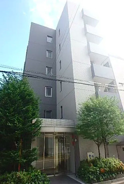 サン セジュールのエントランス