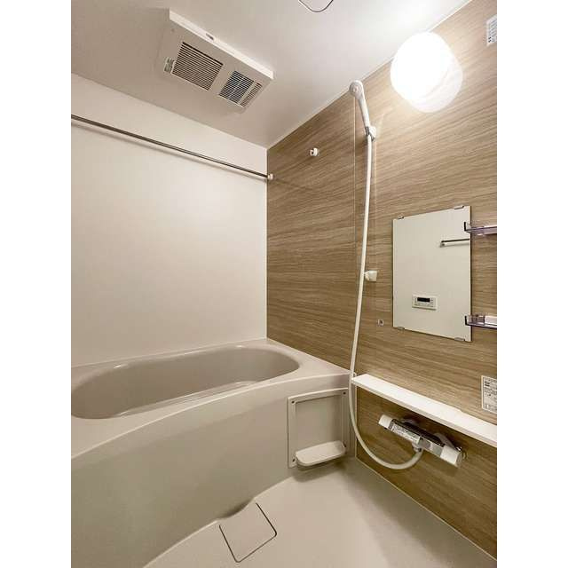 ウェルスクエアイズム下北沢ＷＥＳＴの浴室