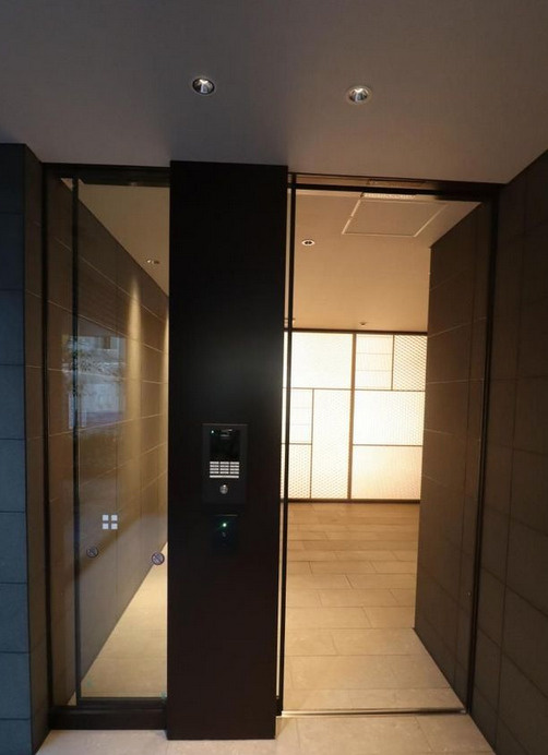 練馬区春日町１丁目の賃貸マンションのロビー