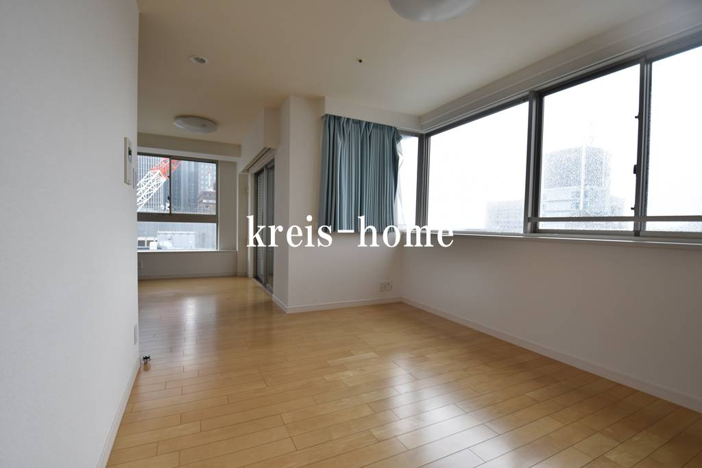 アクサス大手町ラクシーズの居間・リビング