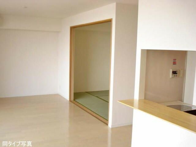 セラフィータ世田谷の洋室