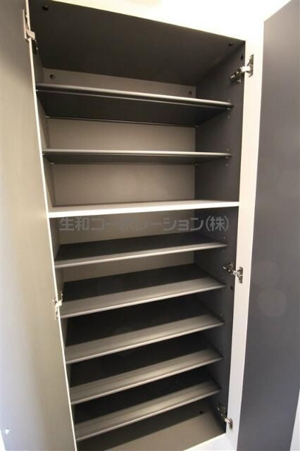 グラン　ククナの玄関