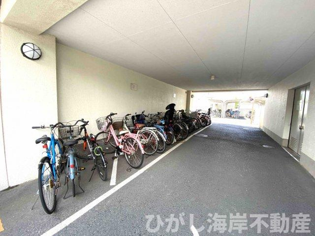 茅ヶ崎ガーデンハウスの駐輪場|敷地内駐輪場