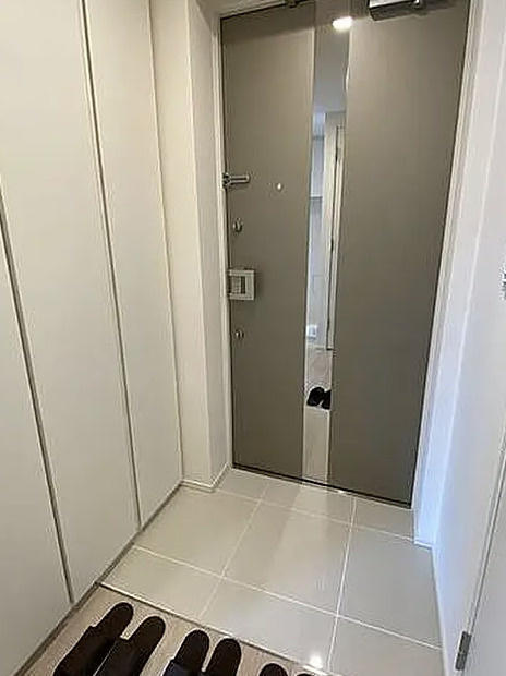 ﾃﾞｨｰﾑｽ上野の玄関