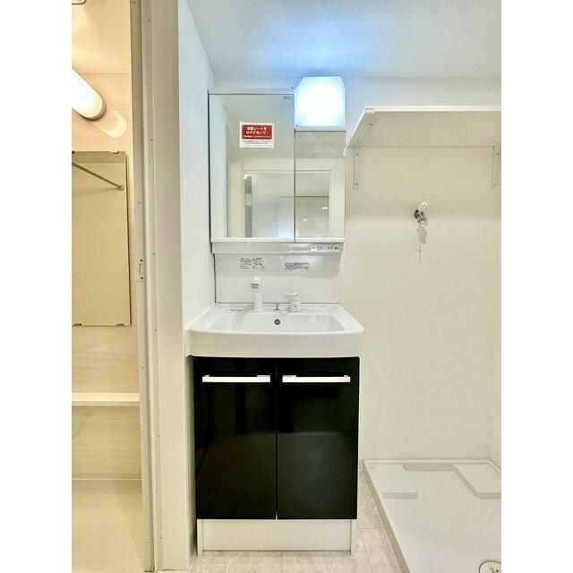 ネオアーバンレジデンス方南町の洗面所