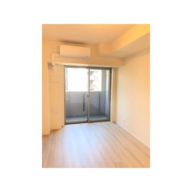 クレヴィア新宿若松町の居間・リビング