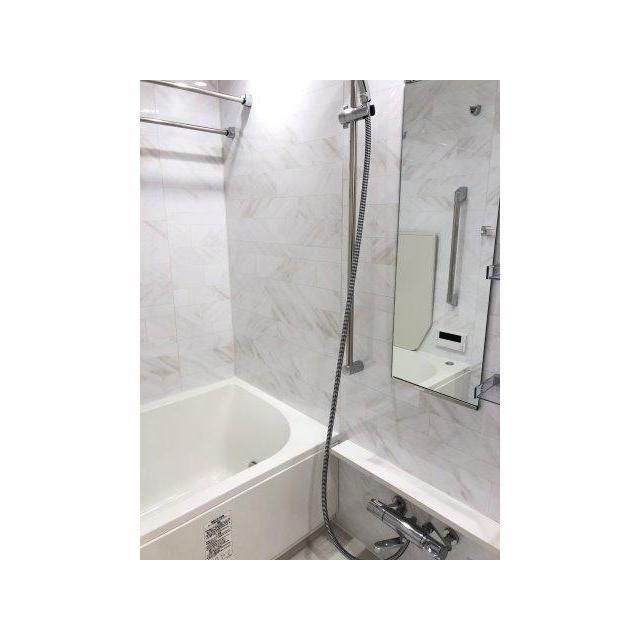 クレヴィア新宿若松町の浴室