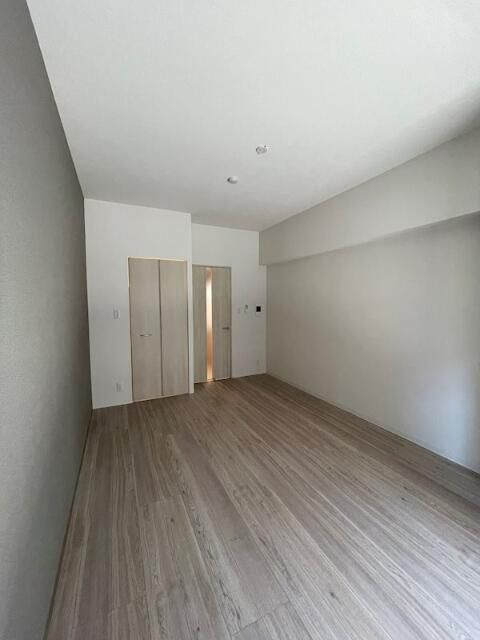 第一辻ビルの寝室