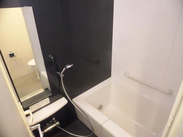 ガレリア東新宿の浴室