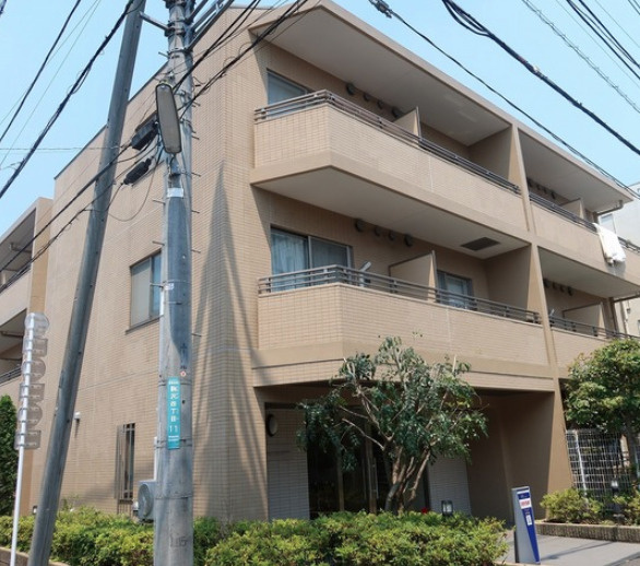 世田谷区駒沢４丁目の賃貸マンション