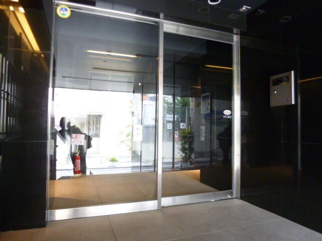 グランアセット月島のエントランス