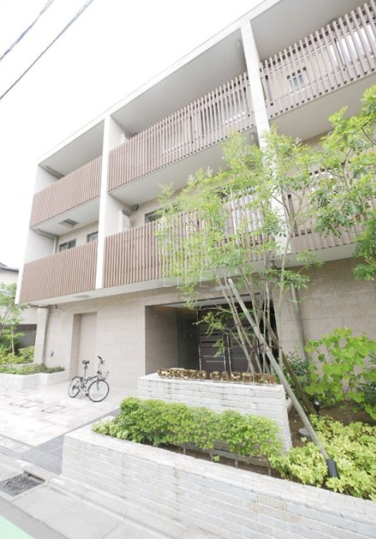 世田谷区宮坂１丁目の賃貸マンションの外観