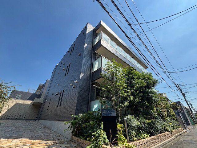 アゼリアガルテン上用賀の外観