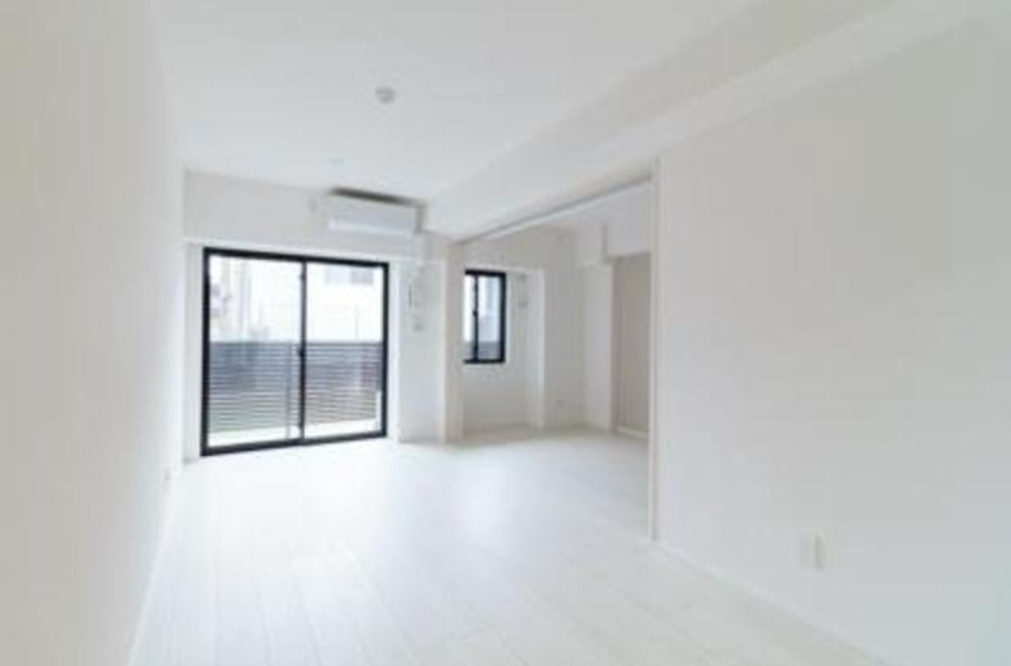 ＳＡＳＡＺＵＫＡ　ＴＯＤＡＹの居間・リビング