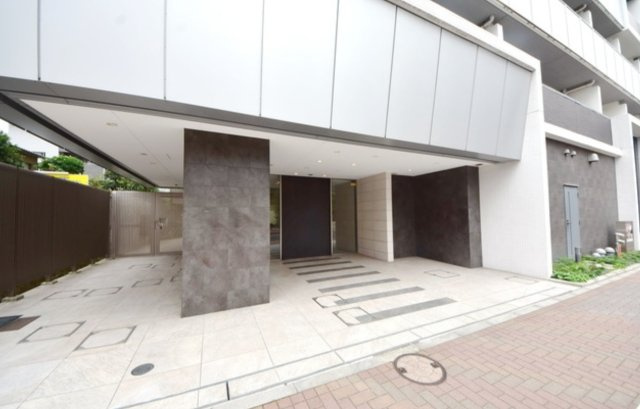 ＯＮＥ　ＲＯＯＦ　ＦＬＡＴ　ＴＳＵＫＩＳＨＩＭＡのエントランス