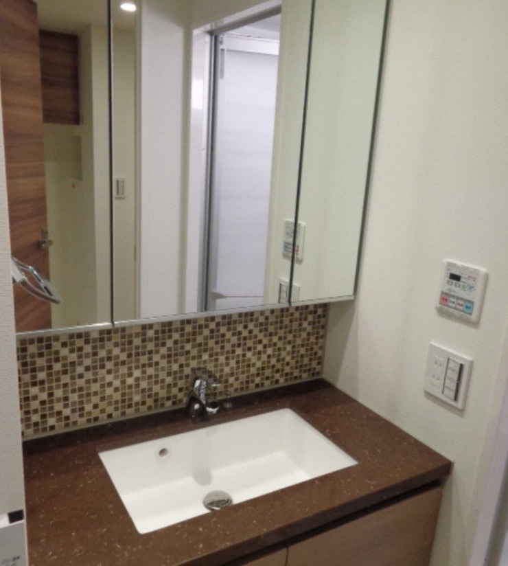 ＯＮＥ　ＲＯＯＦ　ＦＬＡＴ　ＴＳＵＫＩＳＨＩＭＡの独立洗面台