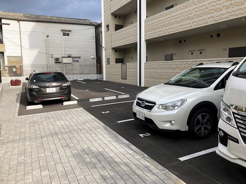 サンセール海老江の駐車場