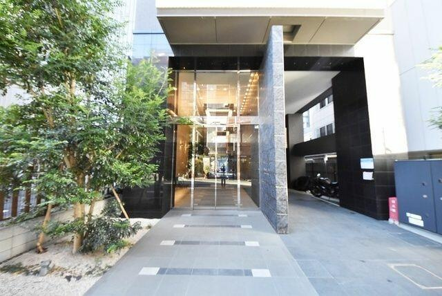 渋谷区恵比寿１丁目の賃貸マンションのエントランス