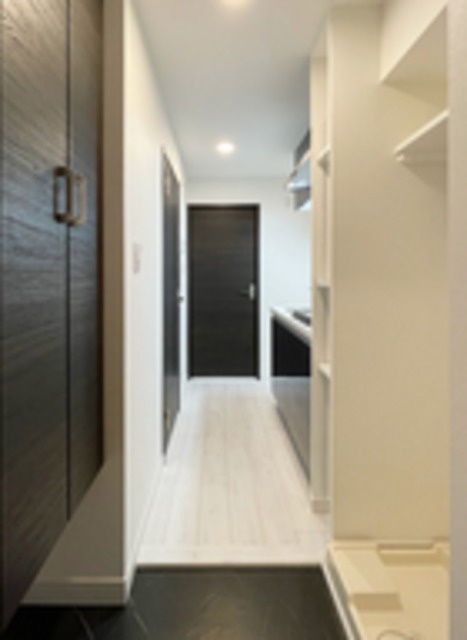 目黒区目黒本町５丁目の賃貸マンションの玄関