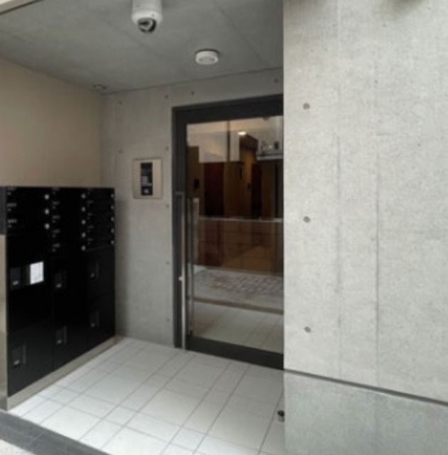 目黒区目黒本町５丁目の賃貸マンションのエントランス