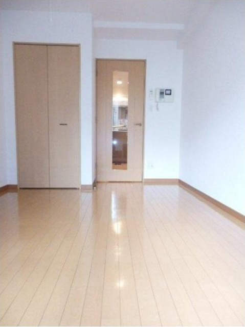 港区赤坂２丁目の賃貸マンションの居間・リビング