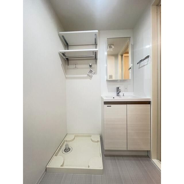 コンフォリア・リヴ目黒碑文谷の洗面所