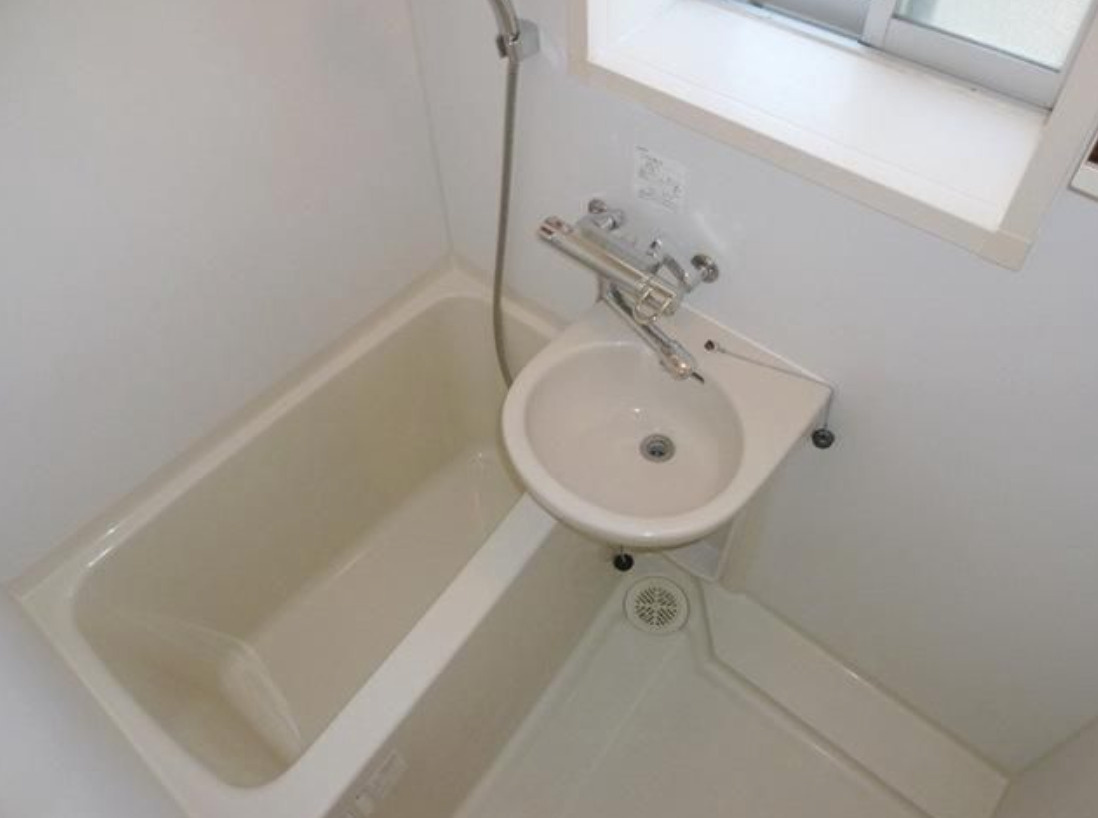 レジディア幡ヶ谷の浴室