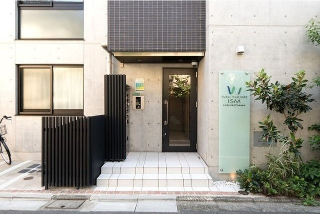 ウェルスクエアイズム西小山のエントランス