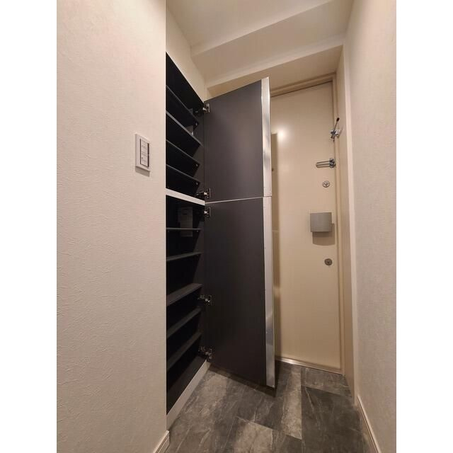 ＡＧＲＡＴＩＯ目黒諏訪山の玄関